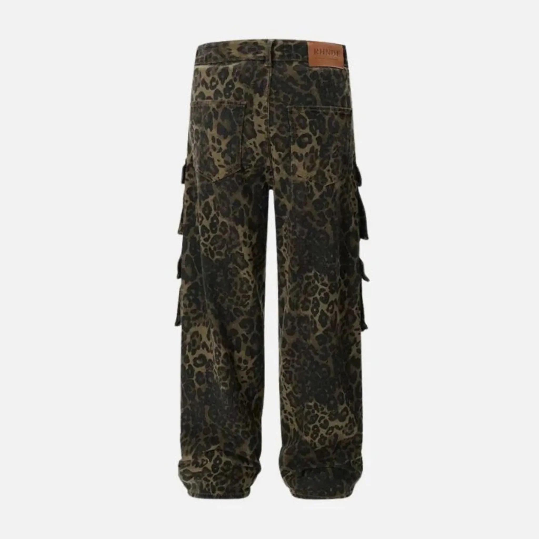 Calça Wild Chic Cargo Jeans – Estampa Onça Feminina