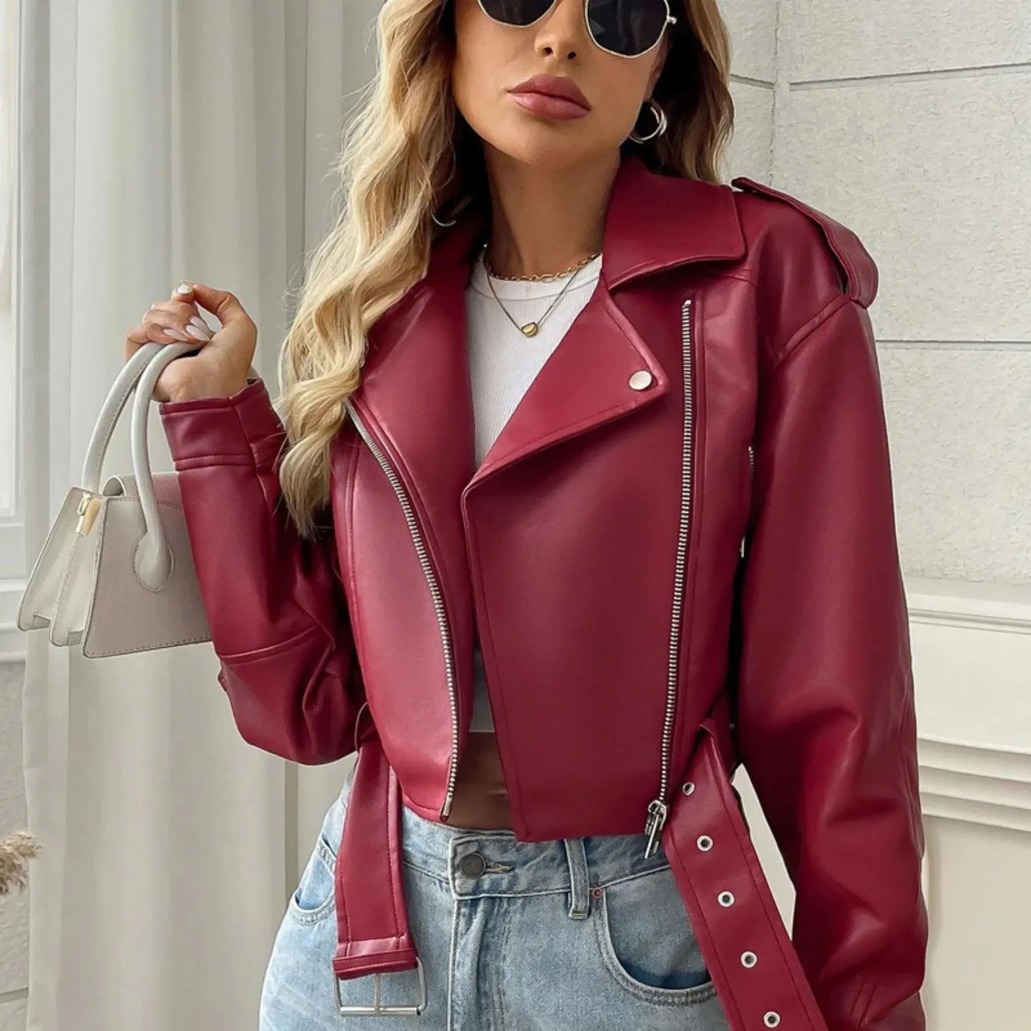 Jaqueta Noir Luxe — Elegância Atemporal em Couro Sintético Premium