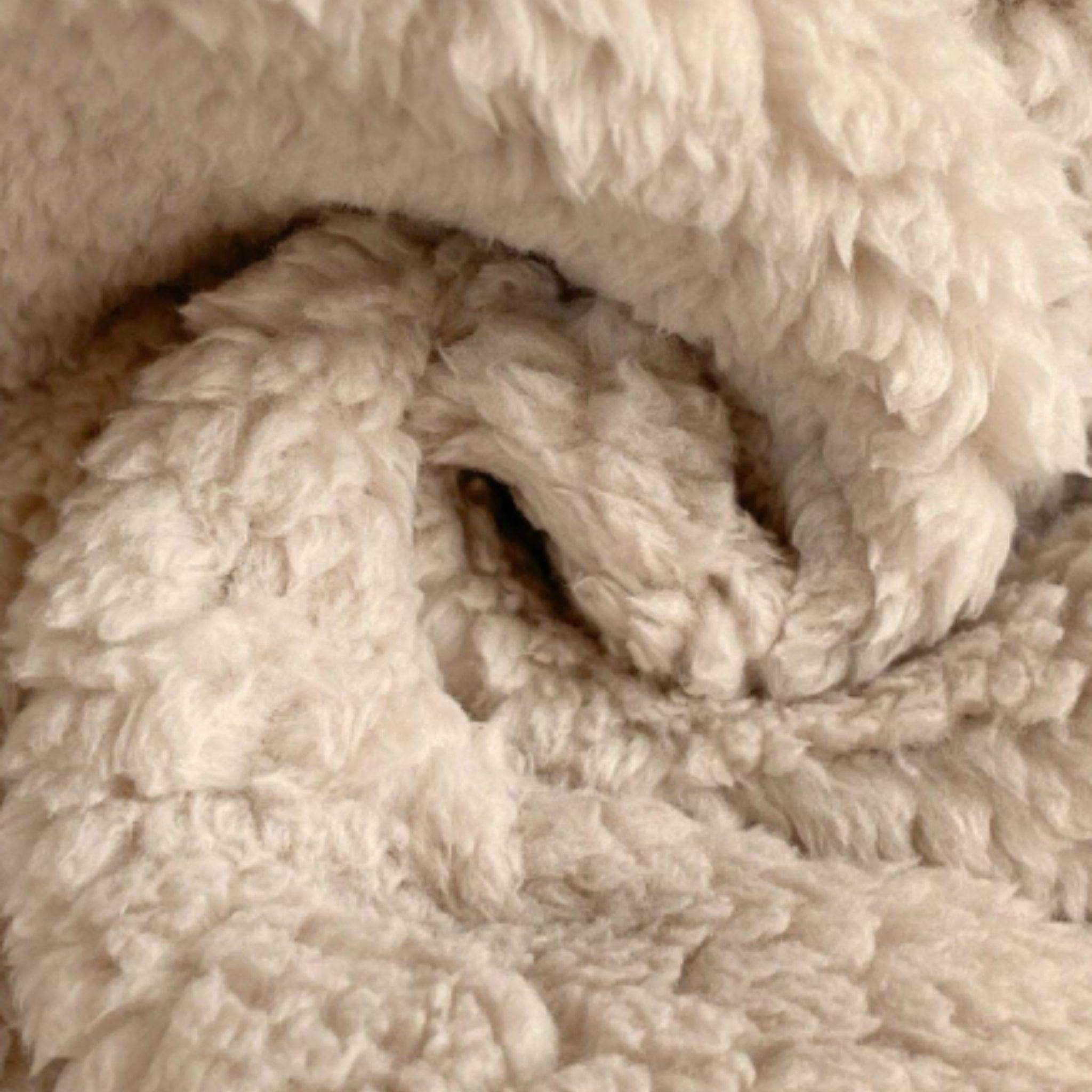Casaco de Lã de Cordeiro Feminino Aurora Coat - Zarai
